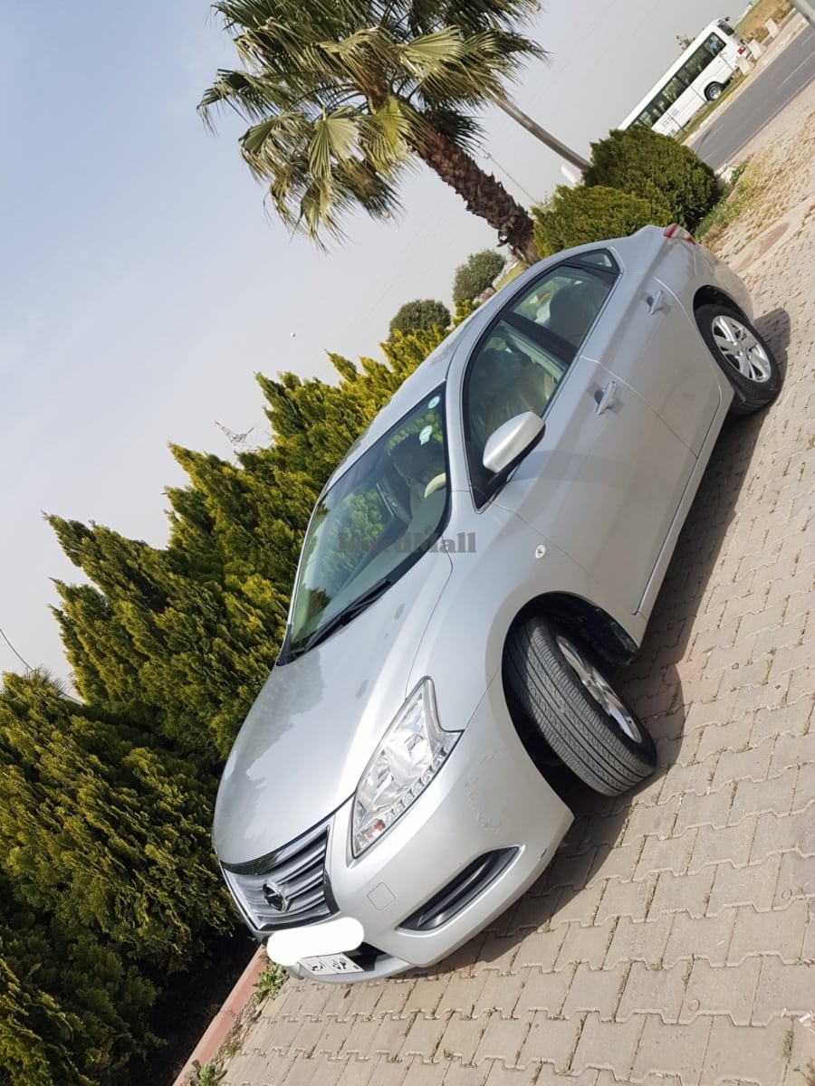 Sentra  نیسان 1