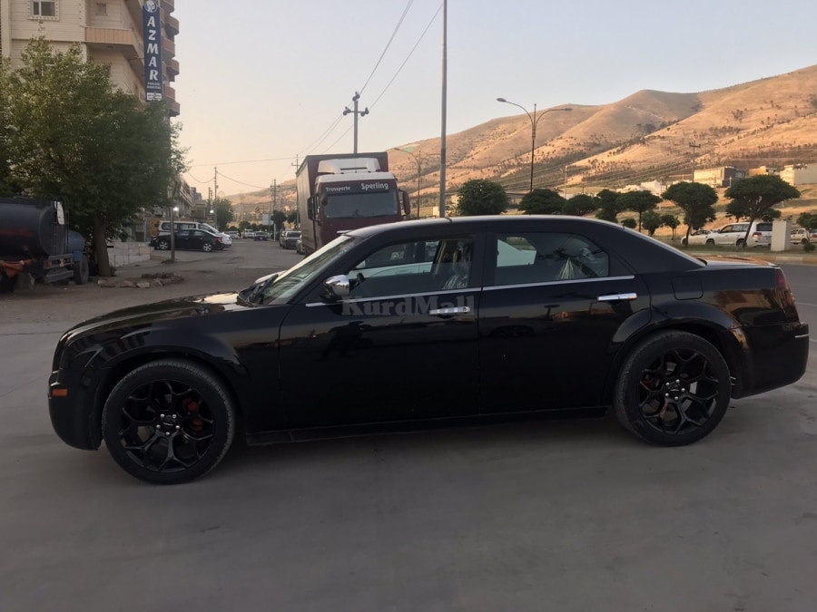 chrysler 300  كرایسلەر 4