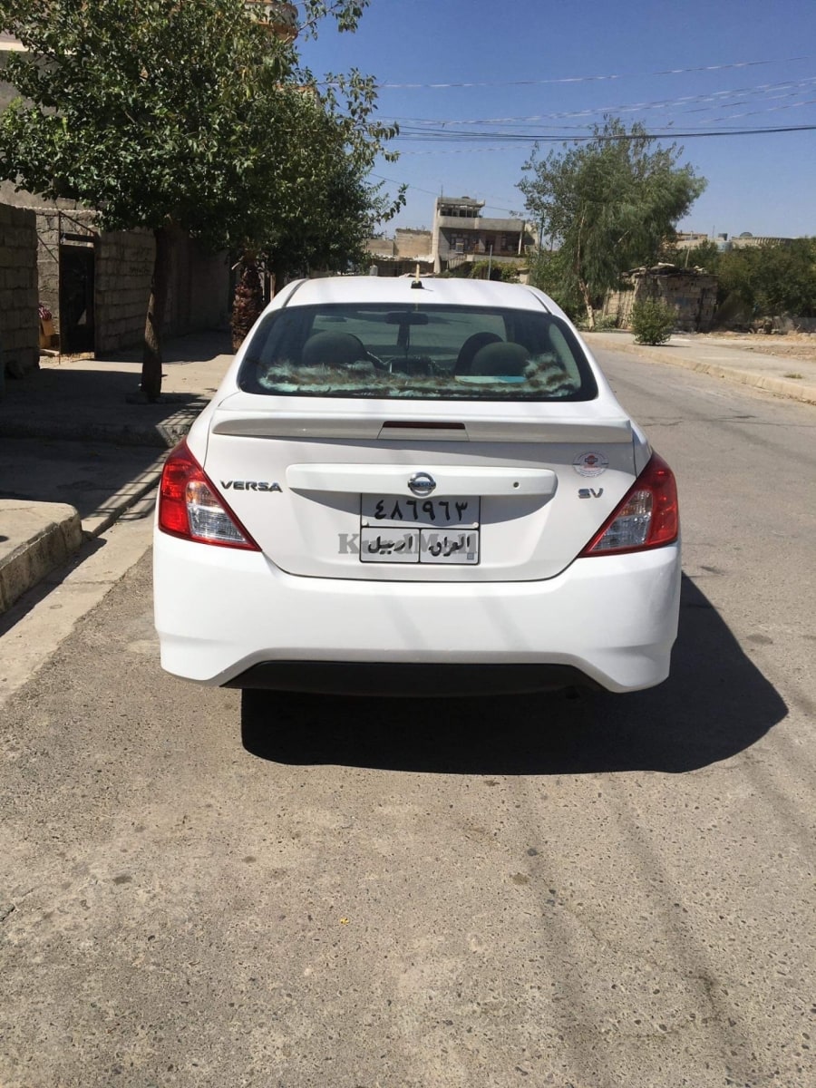 نيسان ڤێرسا نیسان 1