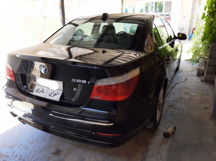BMW 528 2010 بیئێم 2
