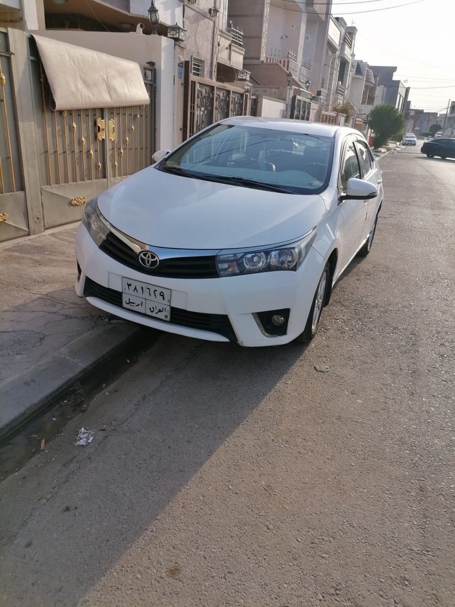 تیوتا کرۆلە تۆیۆتا 2