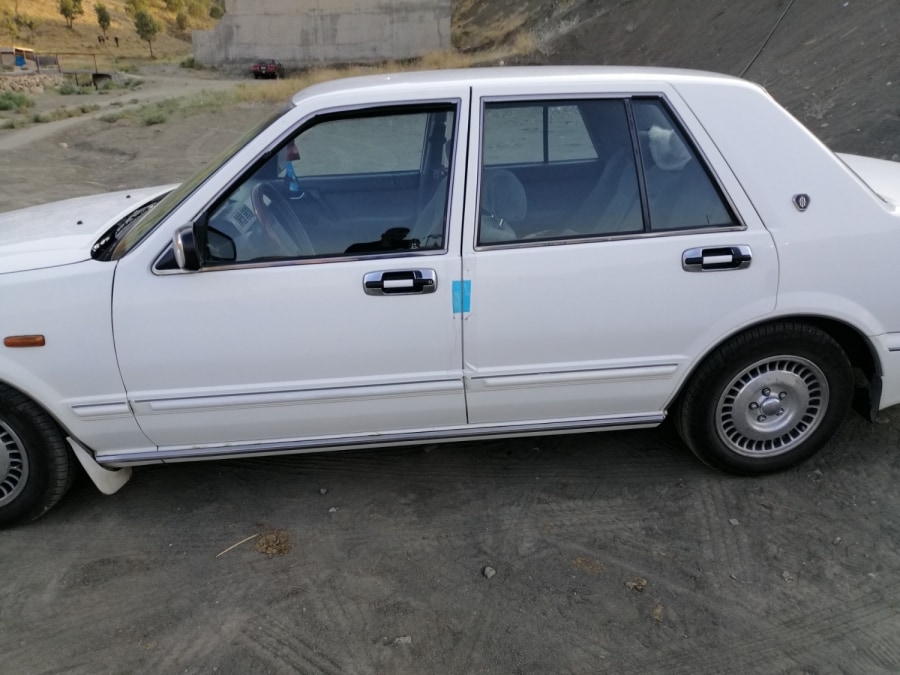 نیسان سدریک  نیسان 1