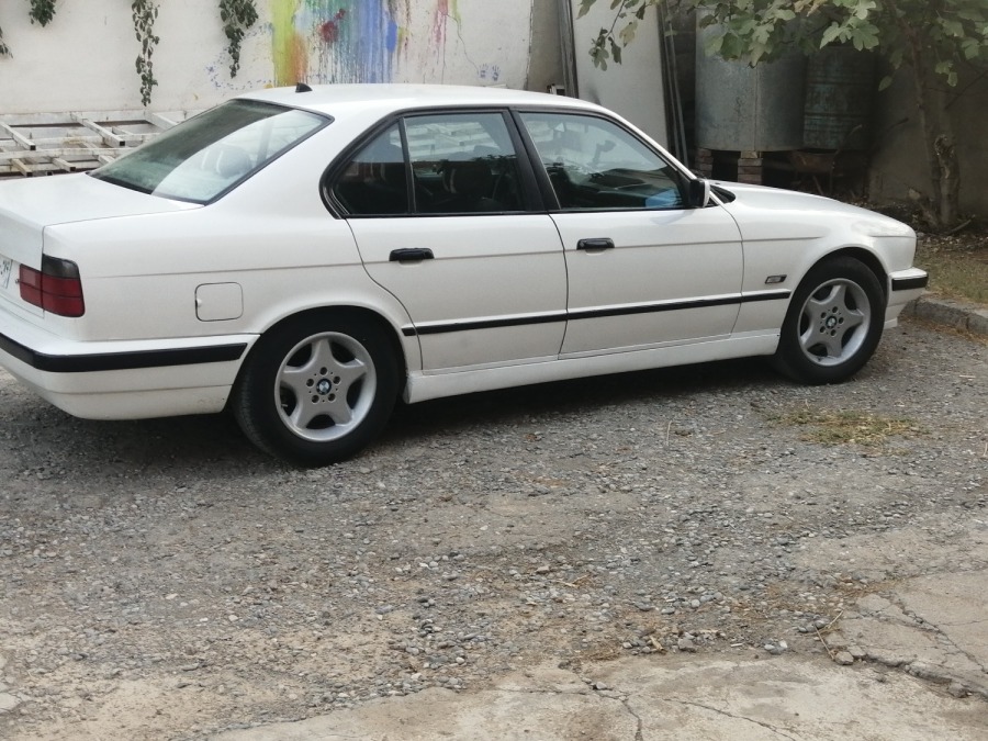 BMW بیئێم 5