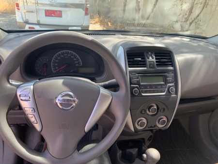 Nissan sunny2019