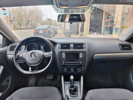 Volkswagen Jetta 2018 xliji